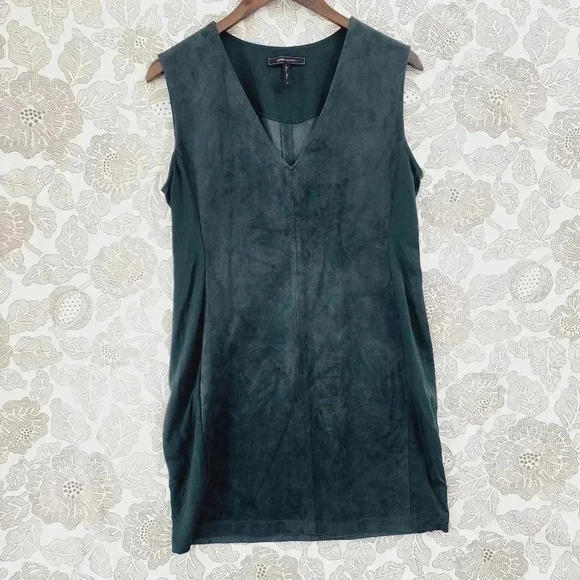 BCBGMaxAzria Faux Suede Sleeve Mini shift Dress M Green Unlined - Picture 1 of 7